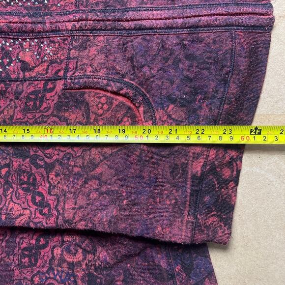 Live and Let Live Red/Pink AOP Graphic Rhinestone Sweater Women Size Large - Picture 5 of 7